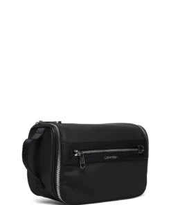 Calvin Klein CLASSIC REPREVE WASHBAG W/HANGER Toiletry Bags For Men Ck Black 8 Calvin Klein CLASSIC REPREVE WASHBAG W/HANGER Toiletry Bags For Men Ck Black -men bags sale shop ckmk50k508514 cckblack vbax 2