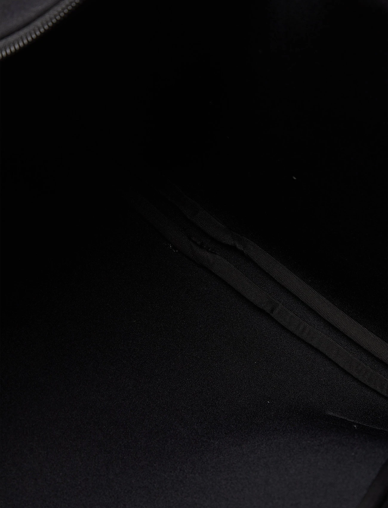 Eastpak BLANKET M Laptop Bags For Men Black 4 Eastpak BLANKET M Laptop Bags For Men Black - Image 4