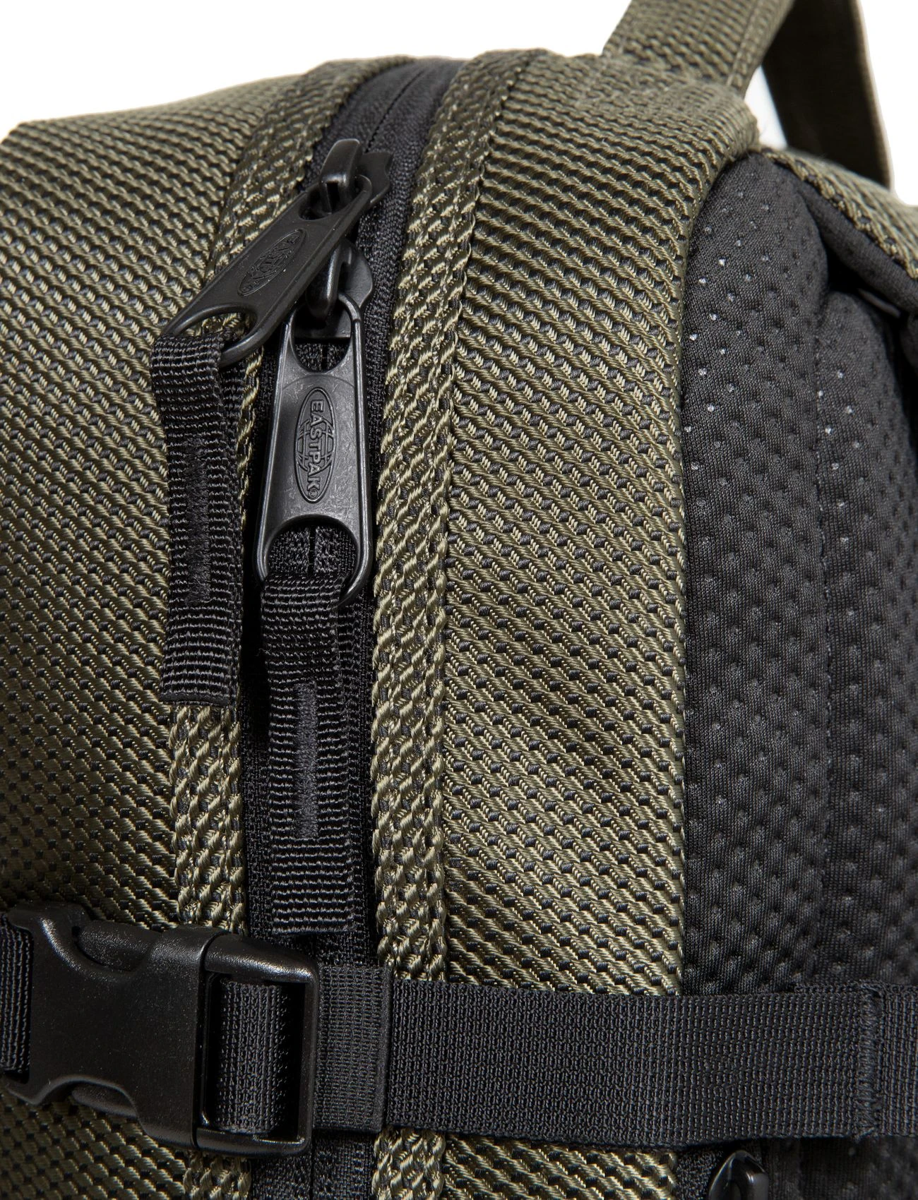 Eastpak Tecum M Backpacks For Men Cnnct Khaki 8 Eastpak Tecum M Backpacks For Men Cnnct Khaki - Image 8