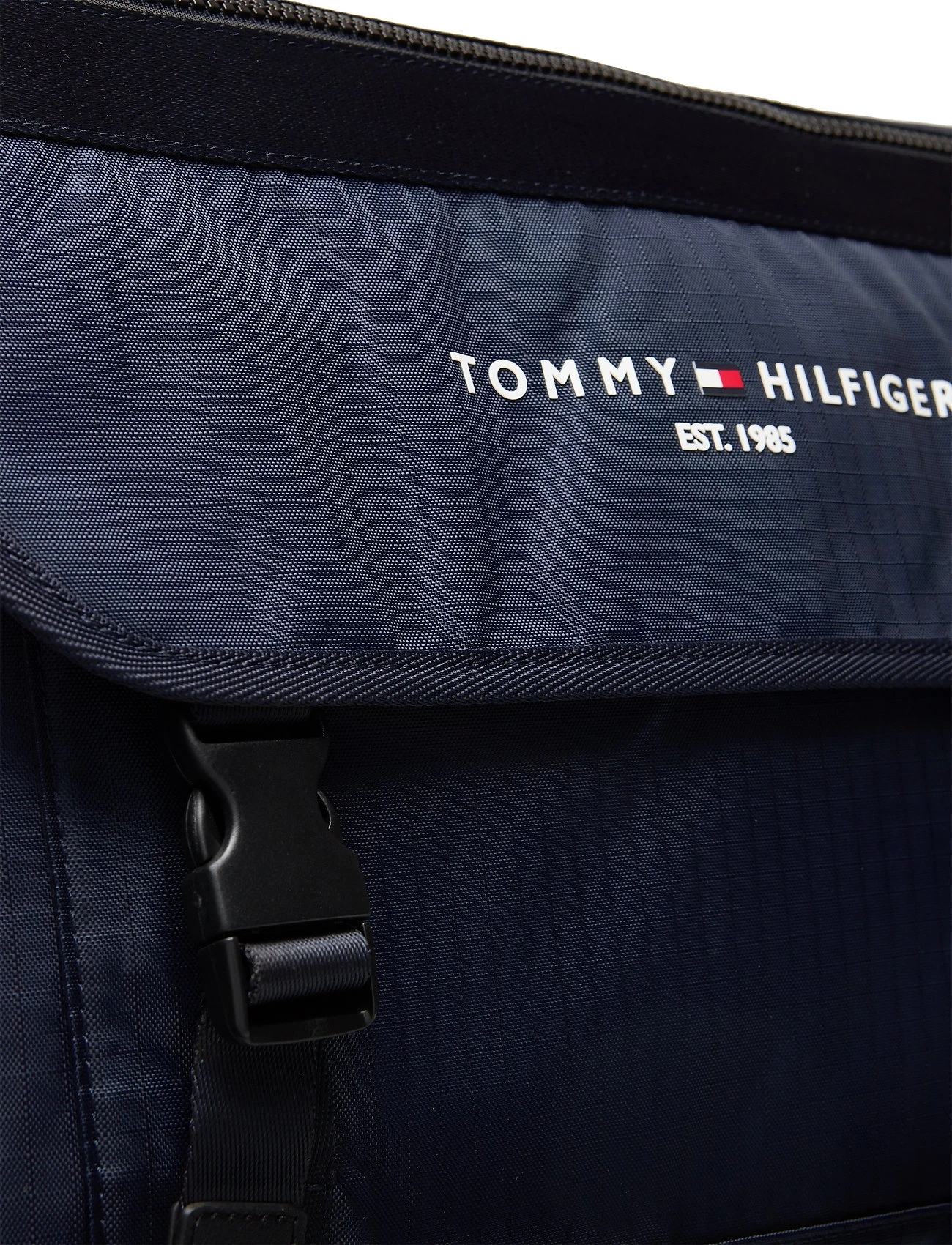 Tommy Hilfiger TH ESTABLISHED MESSENGER Shoulder Bags For Men Desert Sky 4 Tommy Hilfiger TH ESTABLISHED MESSENGER Shoulder Bags For Men Desert Sky - Image 4