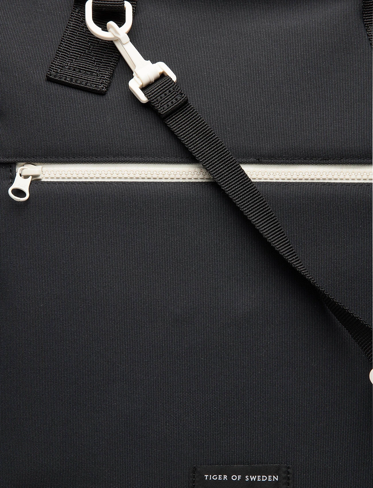 Tiger of Sweden BANKSIA Shoulder Bags For Men Black 4 Tiger of Sweden BANKSIA Shoulder Bags For Men Black - Image 4