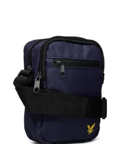 Lyle & Scott Reporter Bag Shoulder Bags For Men True Black 15 Lyle & Scott Reporter Bag Shoulder Bags For Men True Black -men bags sale shop yleba1402a cnavy vz99 2