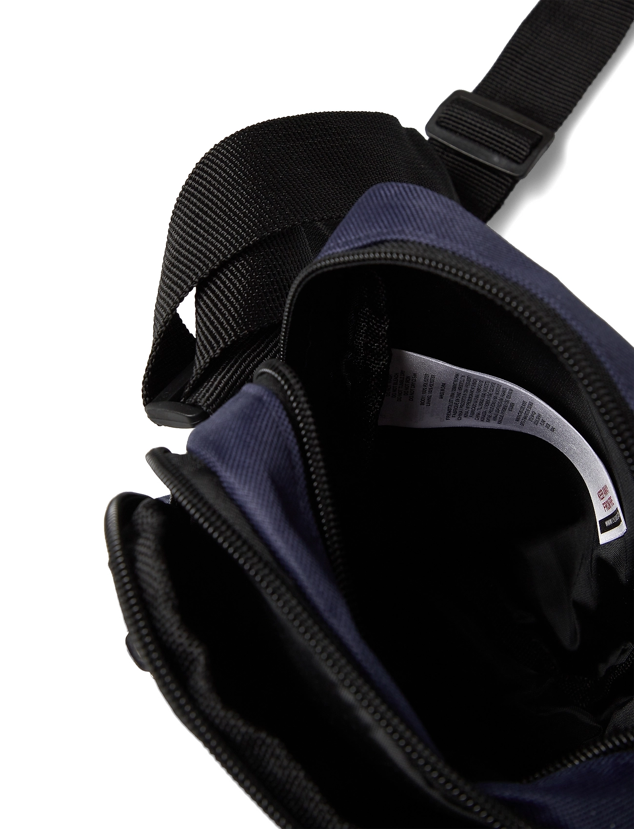 Lyle & Scott Reporter Bag Shoulder Bags For Men True Black 4 Lyle & Scott Reporter Bag Shoulder Bags For Men True Black - Image 4